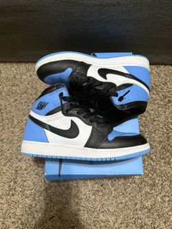 Air Jordan 1 UNC Toe