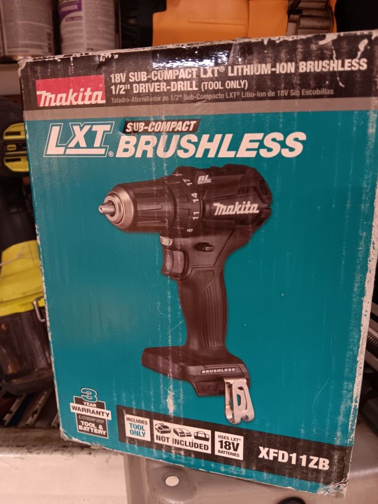 Makita 18V SubCompact LXT Lithium-Ion Brushless 1/2" Driver-Drill. Tool-Only