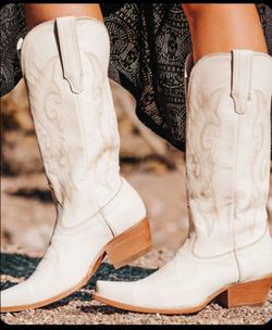 Freebird Woodland Beige Western Boots - Women's Size 9 - Worn Once