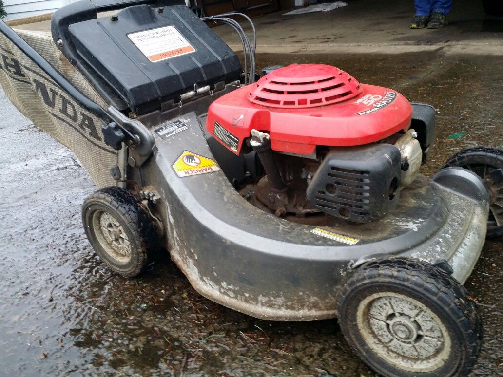 Honda COMMERCIAL Self Propelled Lawn Mower HR215