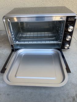 BLACK+DECKER Countertop Toaster Oven — has dings from warehouse storage - asking $25 only see pictures