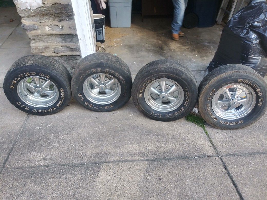 14 Inch Cragar SS Rims for Sale in Philadelphia, PA - OfferUp