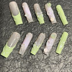 Press on nails