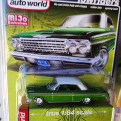 CUSTOM LOWRIDER AUTO WORLD 1/64