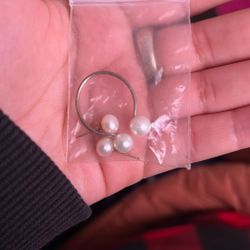 pearl earrings and ring 