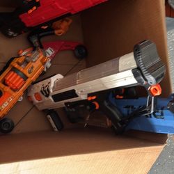 Huge Lot Of Expensive Nerf guns With Ammo 