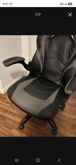 $80 gaming chair like new condition
