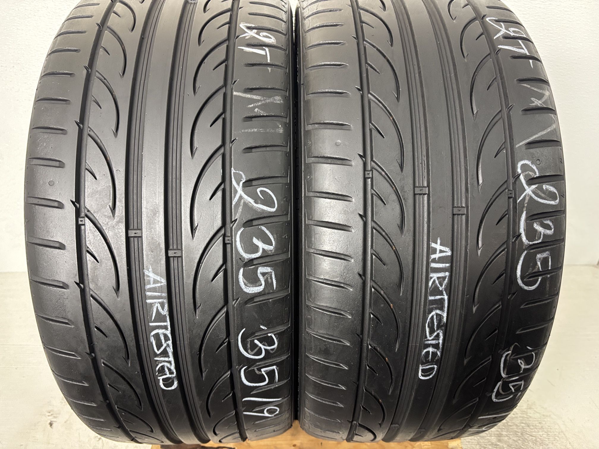 2 Tires 235 35 19 Hankook Ventus V12 Evo2 High Tread No Repairs