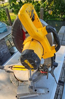 Dewalt miter saw
