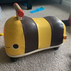 Wooden bee Ride On Toy