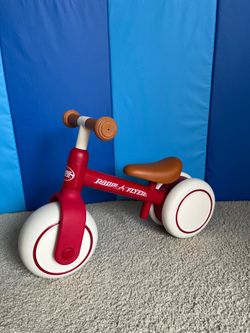 Radio Flyer Balance Bike - Adjustable Seat