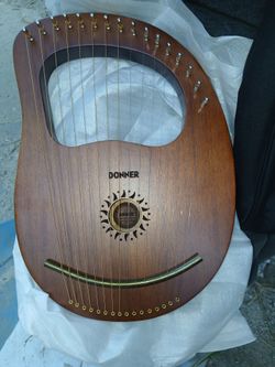 Donner 16 string Lyre Harp
