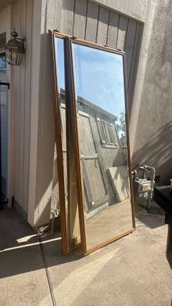 Closet doors w/ mirror