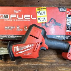 Milwaukee M18 Hacksaw