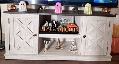 Farmhouse tv stand