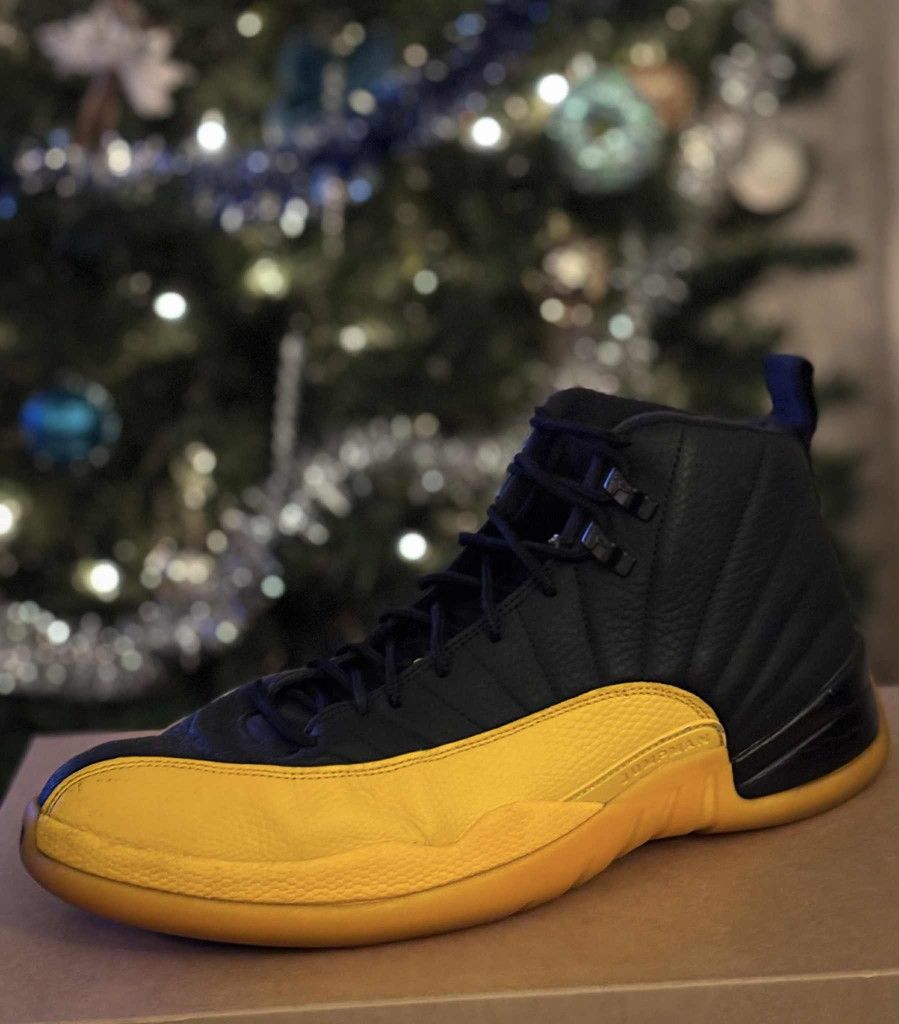 Jordan 12 University Gold