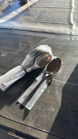 Oval bowl spoons