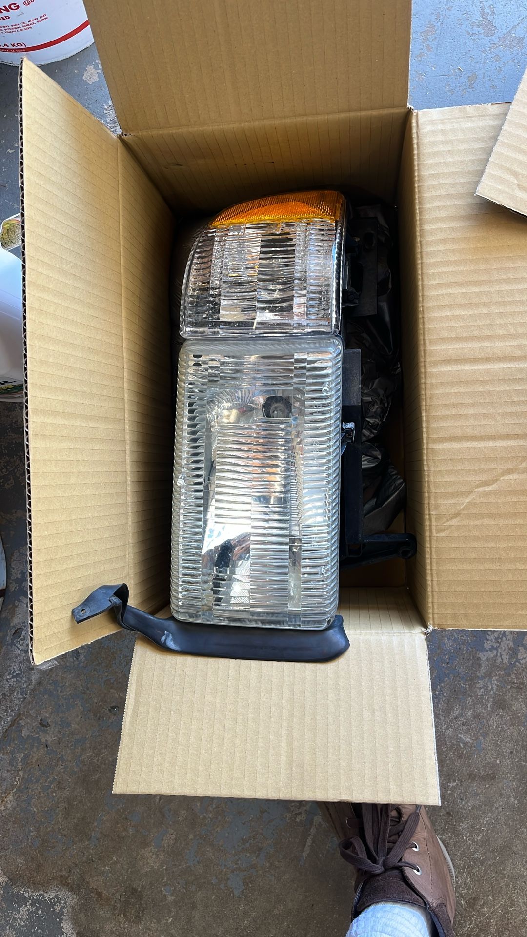 1994 To 2000 Dodge Ram Head Lights