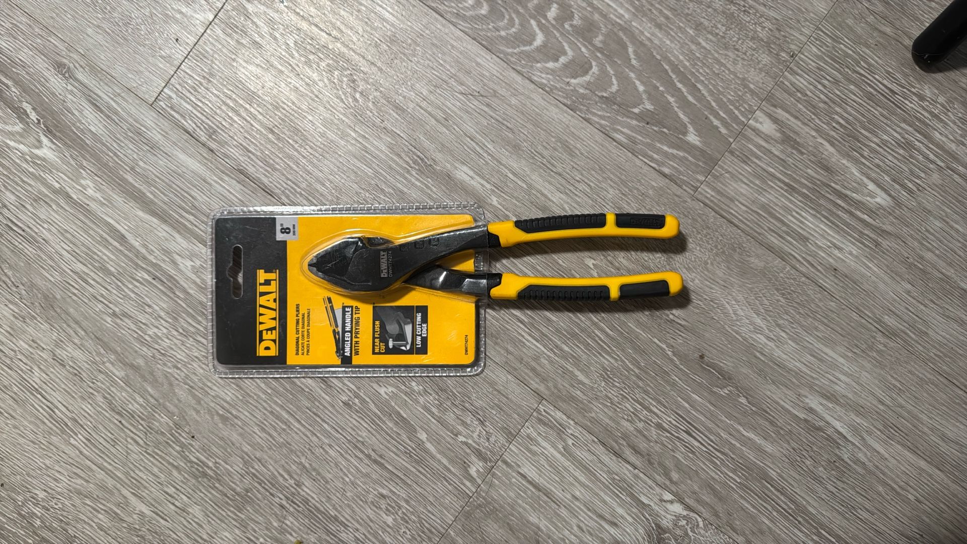 Diagonal Cutting Pliers