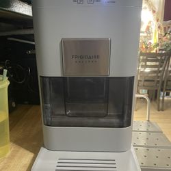Frigidaire Nugget Ice Maker