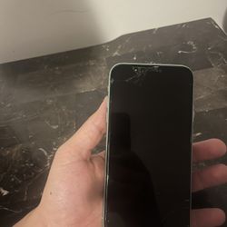 iphone 12 (broken screen) 