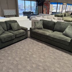 Green Comfy Sofa Set 