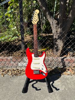 Squier Mini Stratocaster by Fender (No strings)