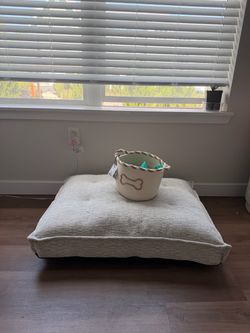 Moving sale