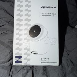ZEEHOO 3-in-1 Charger for Fast Wireless Charging