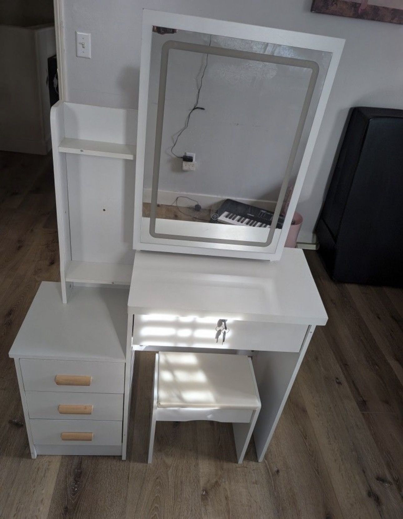 Vanity Table