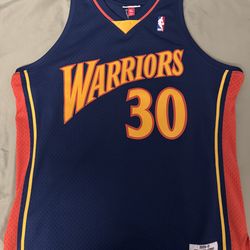 Mitchell and ness xl