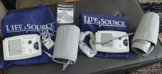 Blood pressure monitor