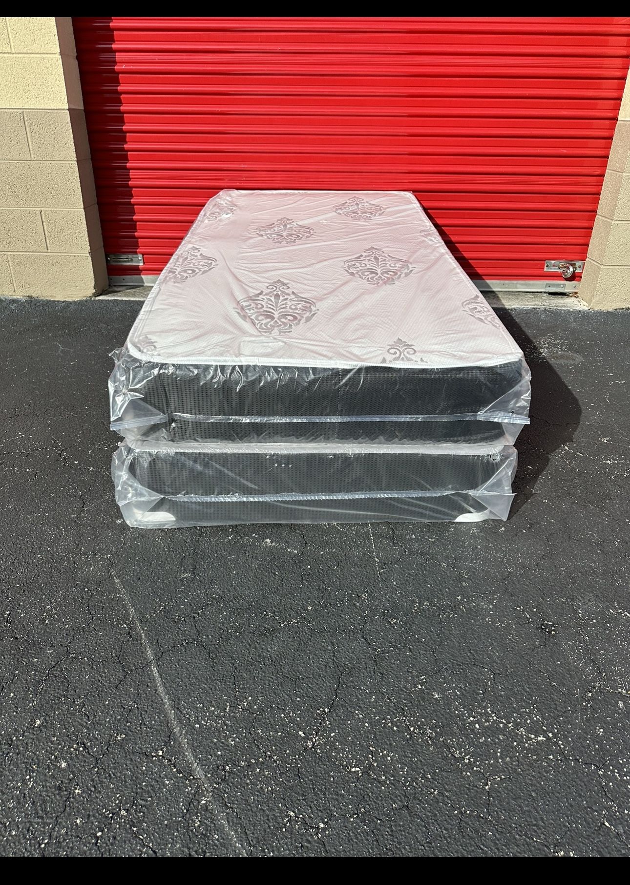 New Twin Size Mattress And Box Spring Set // We Offer