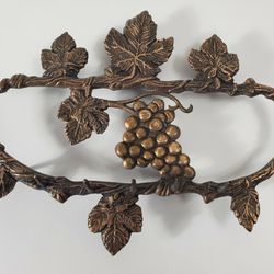 BEAUTIFUL AND GORGEOUS VINTAGE BRONZE KEY HOLDER  200gram 6in×7in