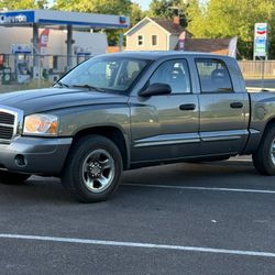 2006 Dodge Dakota 