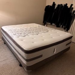 Queen Bed - Posturepedic 