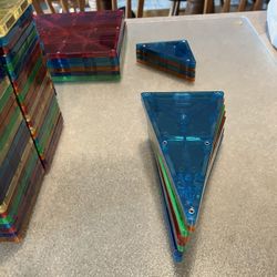 Magna-Tiles