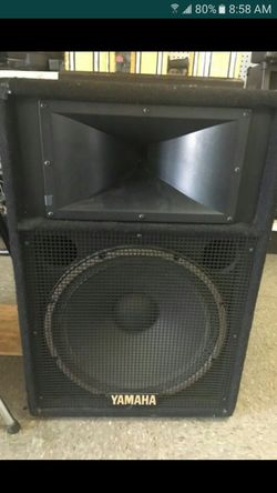 Yamaha s115v club speaker 1000 watts!!!