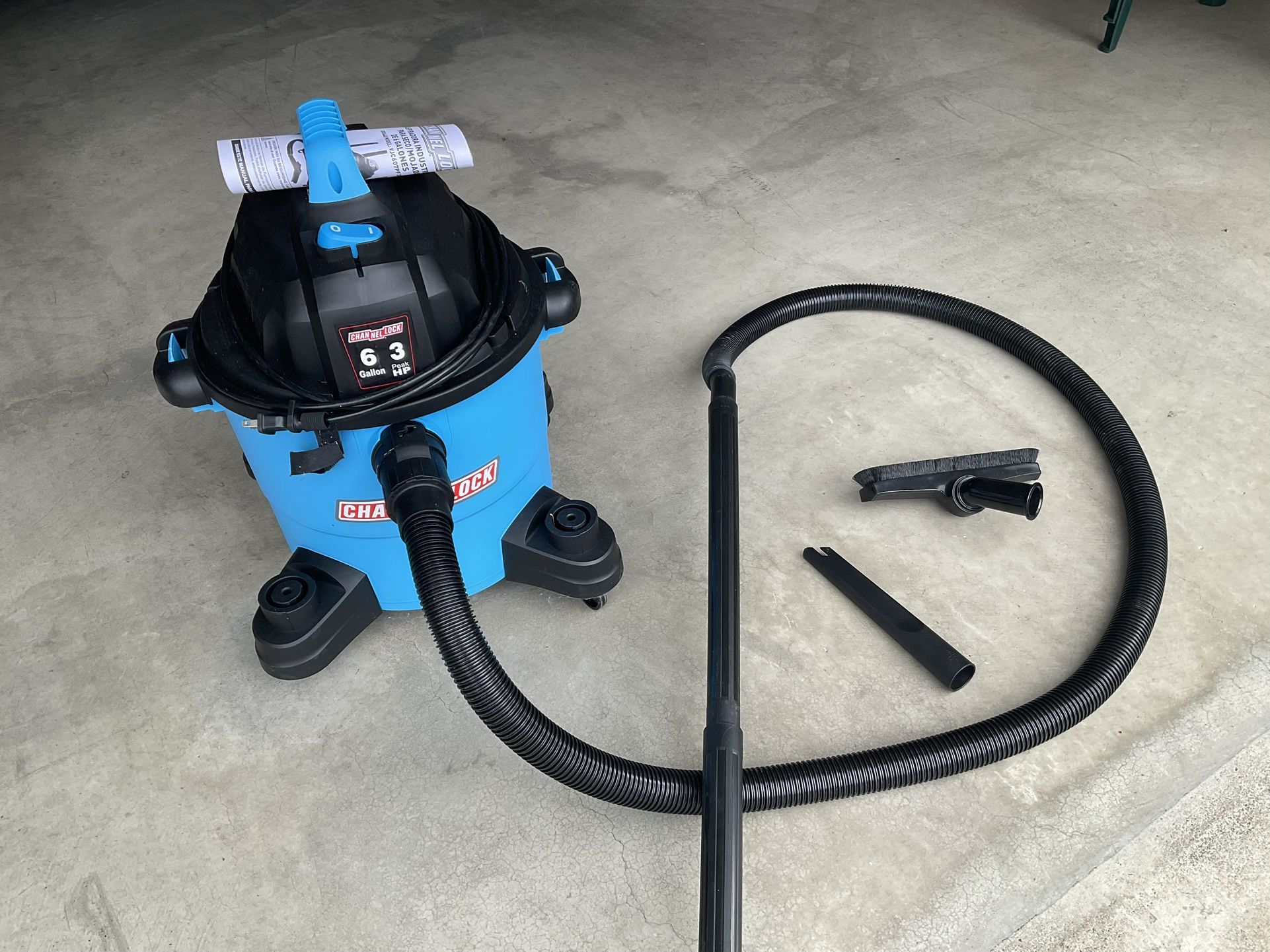 Channel lock 6 Gallon Wet/dry Vacuum