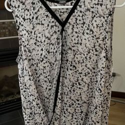 Suzy Shier Women’s Sleeveless Top Wrap Size Large Cottagecore White Pink Black