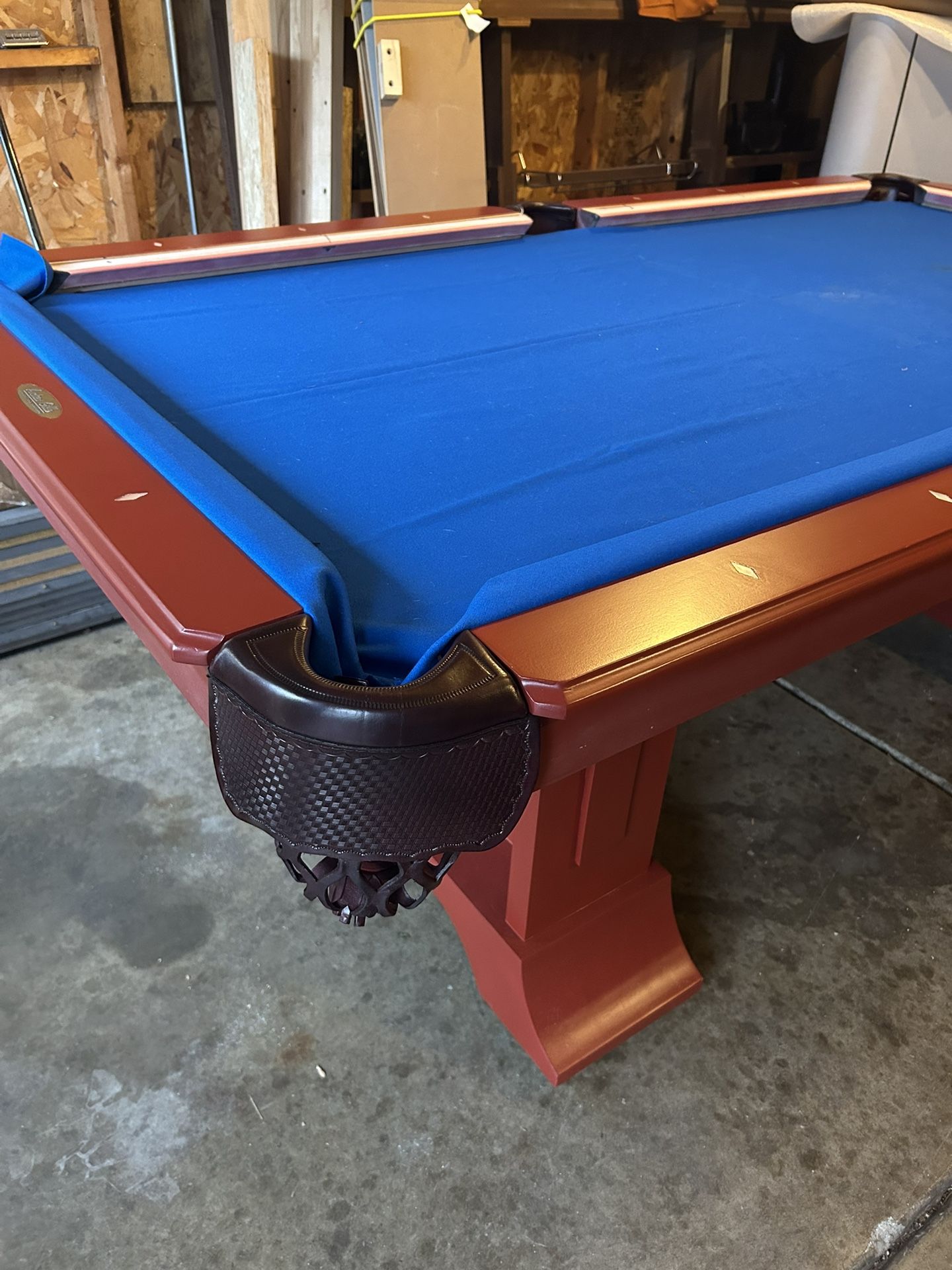 7 Foot Pool Table 🎱