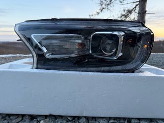 Stock Ford Ranger 2019 LED Headlights