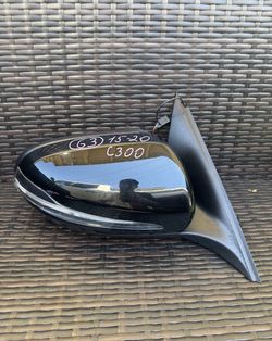 2015 2016 2017 2018 2019 2020 Mercedes-Benz C300 Right Passenger Side Door Mirror OEM