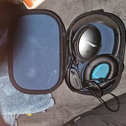  Bose Headphones 