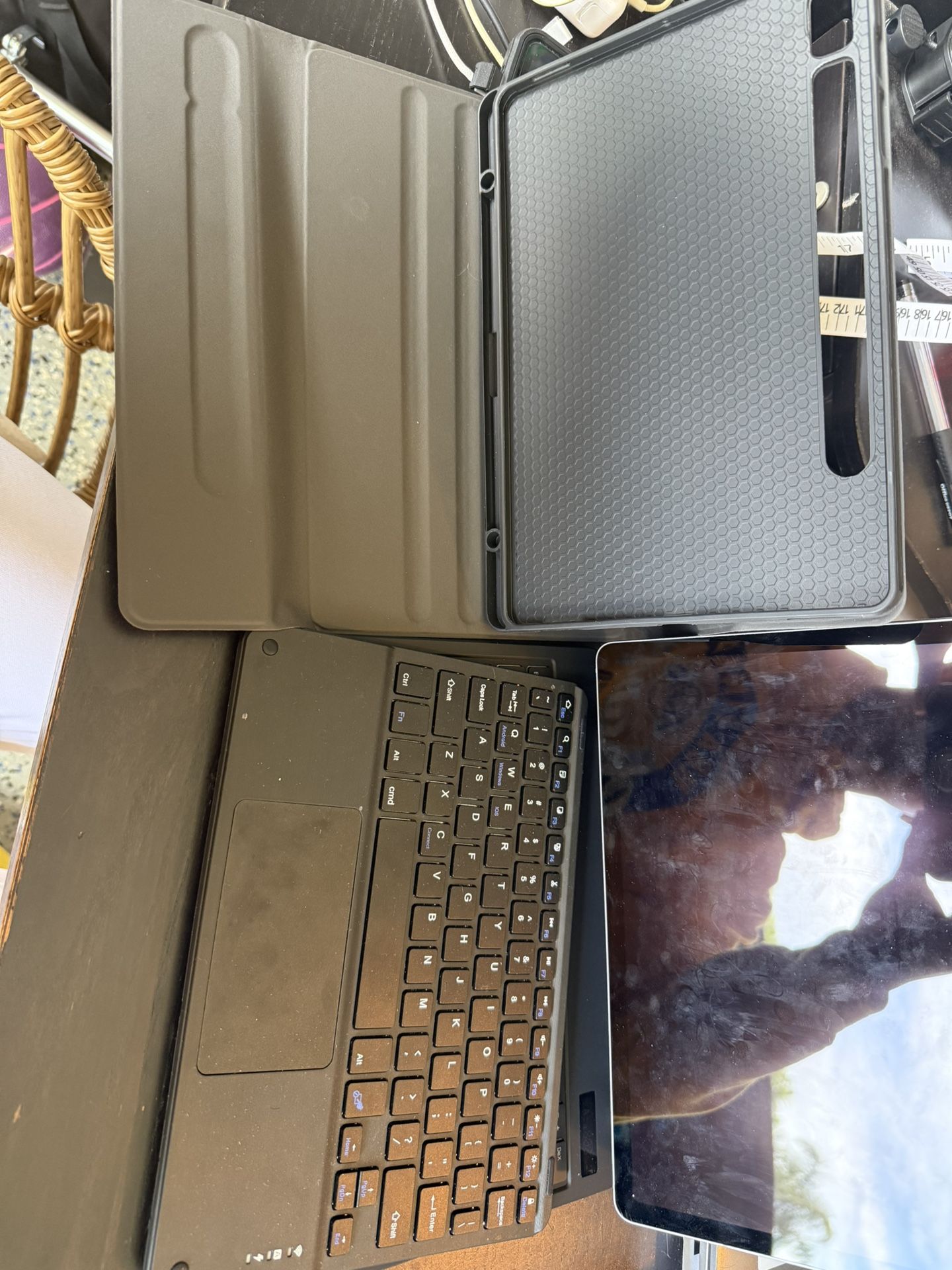 11.5 Inch Galaxy Tablet Cover And Bluetooth Keyboard 