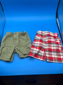Oshkosh B’gosh green solid cargo shorts 12-18M