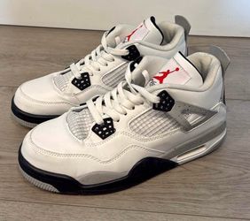 Air Jordan ‘White Cement’ 4