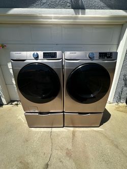 Samsung Front Load Washer & Dryer Set.