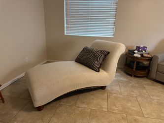 Chaise Lounge