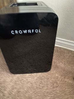 Crownful Mini Fridge